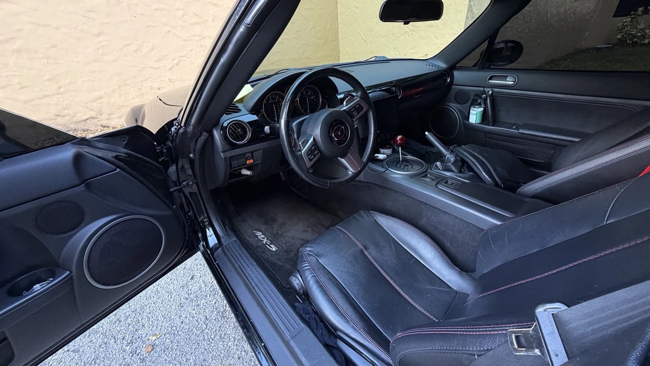 2008 Mazda NC MX-5 Miata - Image 19 of 21