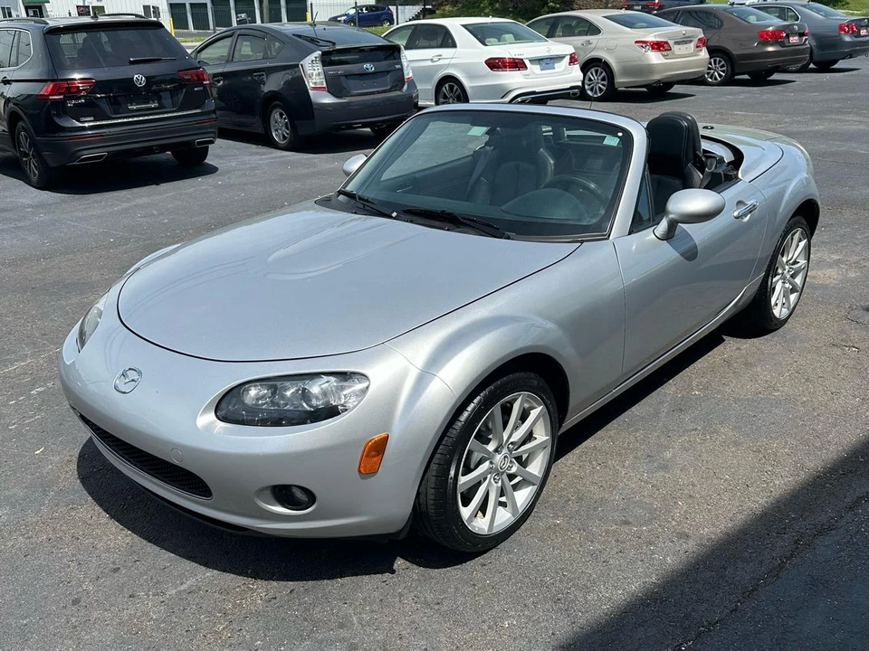 2008 Mazda NC MX-5 Miata - Image 4 of 29
