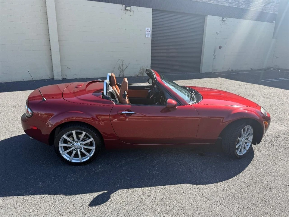 2008 Mazda NC MX-5 Miata - Image 10 of 21