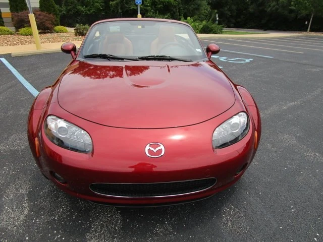 2008 Mazda NC MX-5 Miata - Image 2 of 20