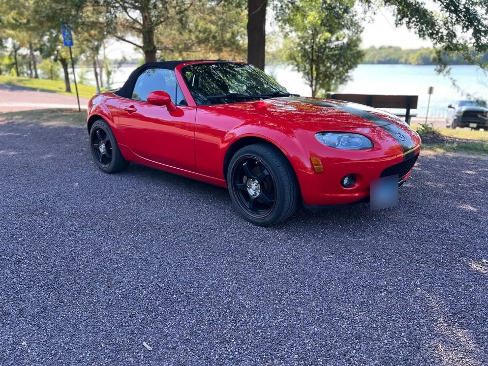 2008 Mazda NC MX-5 Miata - Image 2 of 20
