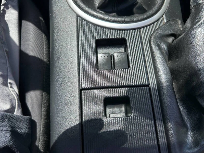 2008 Mazda NC MX-5 Miata - Image 15 of 25