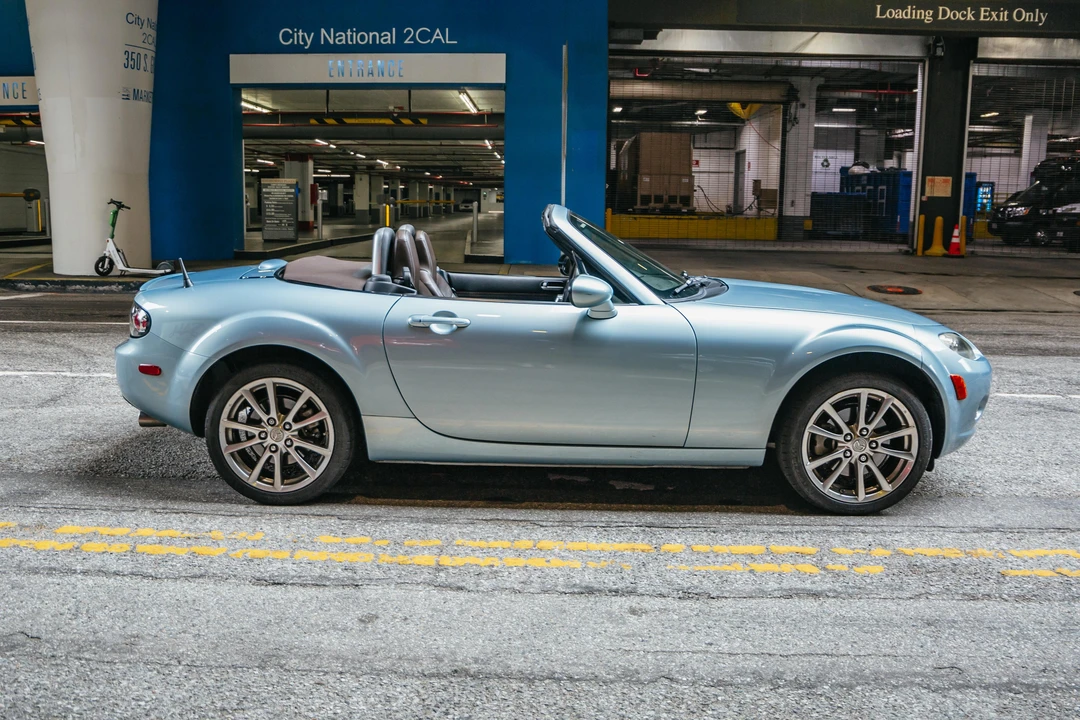 2008 Mazda NC MX-5 Miata - Image 10 of 31