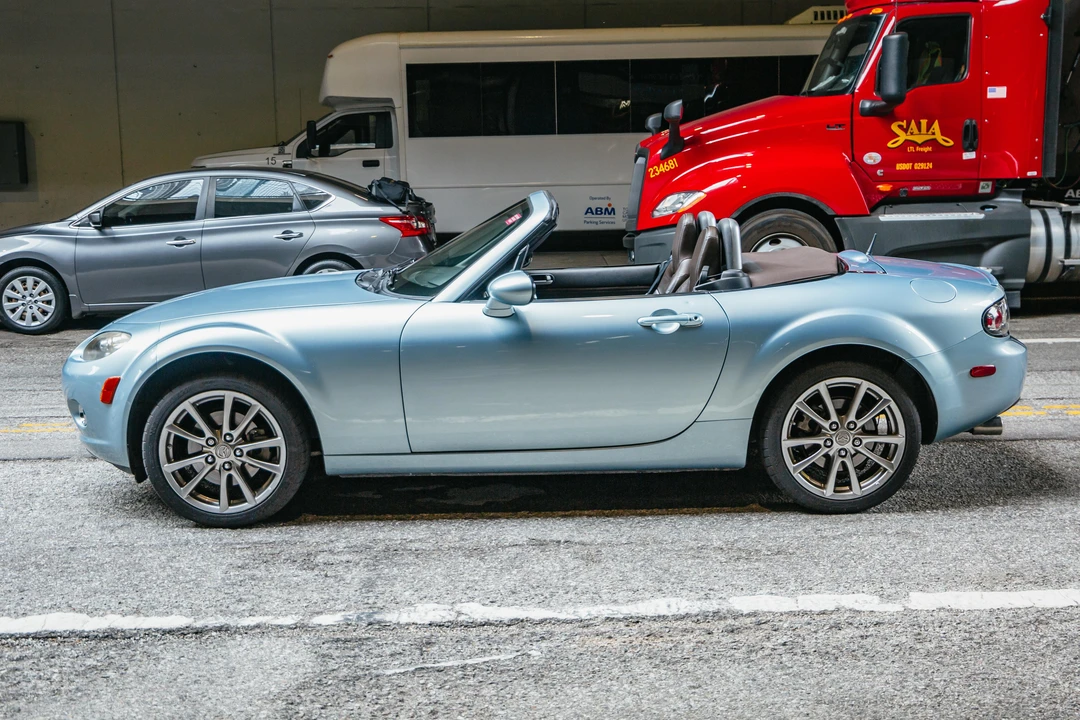 2008 Mazda NC MX-5 Miata - Image 8 of 31