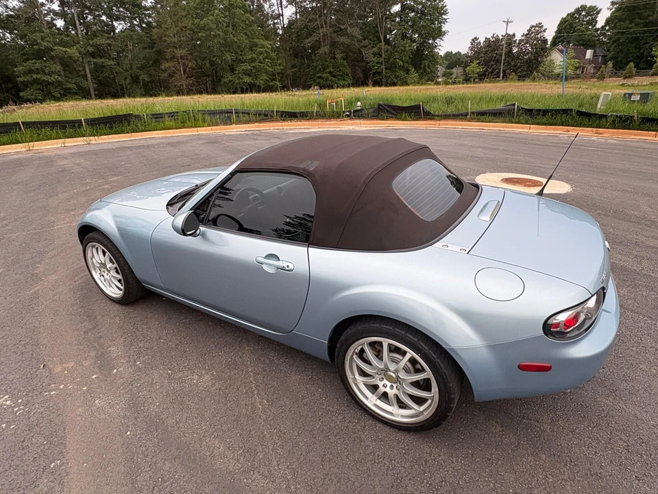 2008 Mazda NC MX-5 Miata - Image 15 of 31