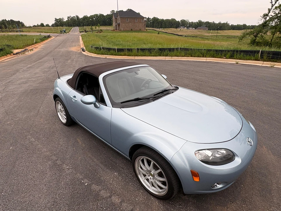 2008 Mazda NC MX-5 Miata - Image 18 of 31