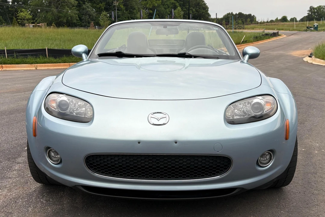 2008 Mazda NC MX-5 Miata - Image 2 of 31