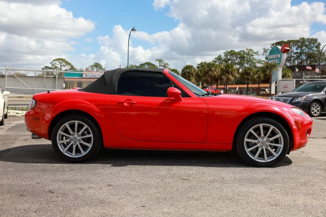 2008 Mazda NC MX-5 Miata - Image 11 of 12