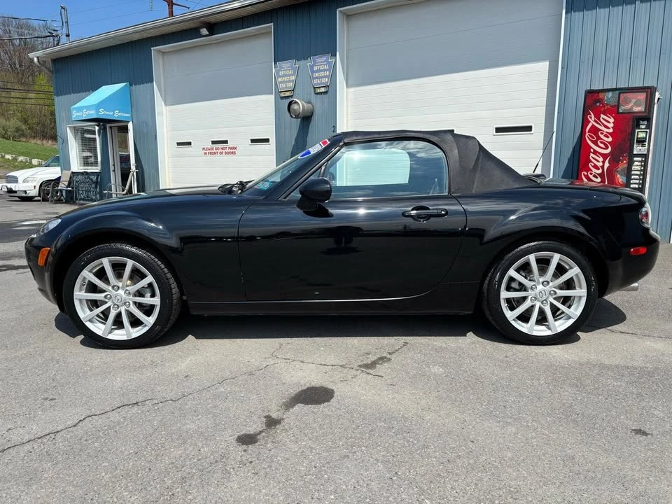 2008 Mazda NC MX-5 Miata - Image 2 of 20
