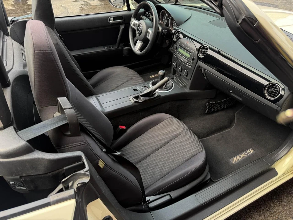 2008 Mazda NC MX-5 Miata - Image 27 of 31