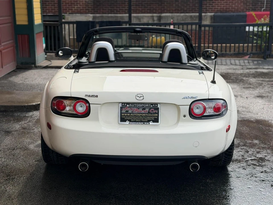 2008 Mazda NC MX-5 Miata - Image 16 of 31