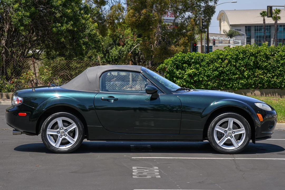 2008 Mazda NC MX-5 Miata - Image 25 of 31