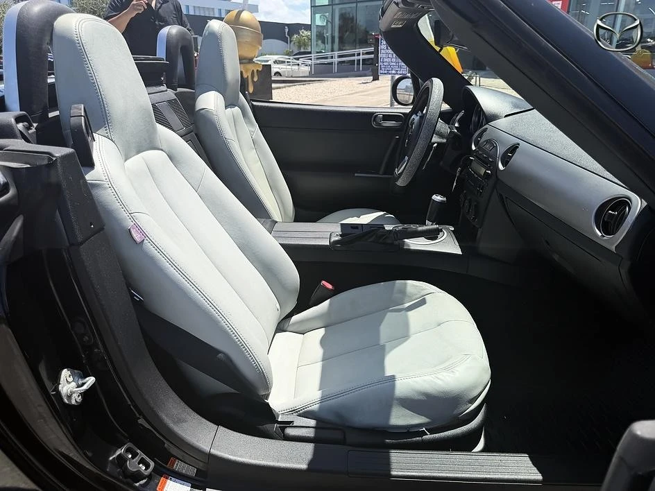 2008 Mazda NC MX-5 Miata - Image 18 of 25
