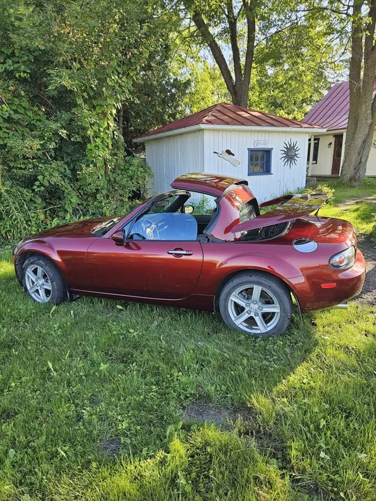 2008 Mazda NC MX-5 Miata - Image 4 of 9