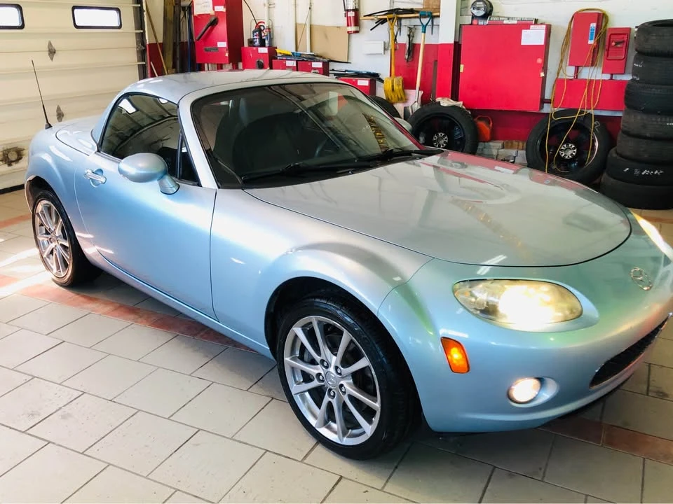 2008 Mazda NC MX-5 Miata - Image 2 of 20