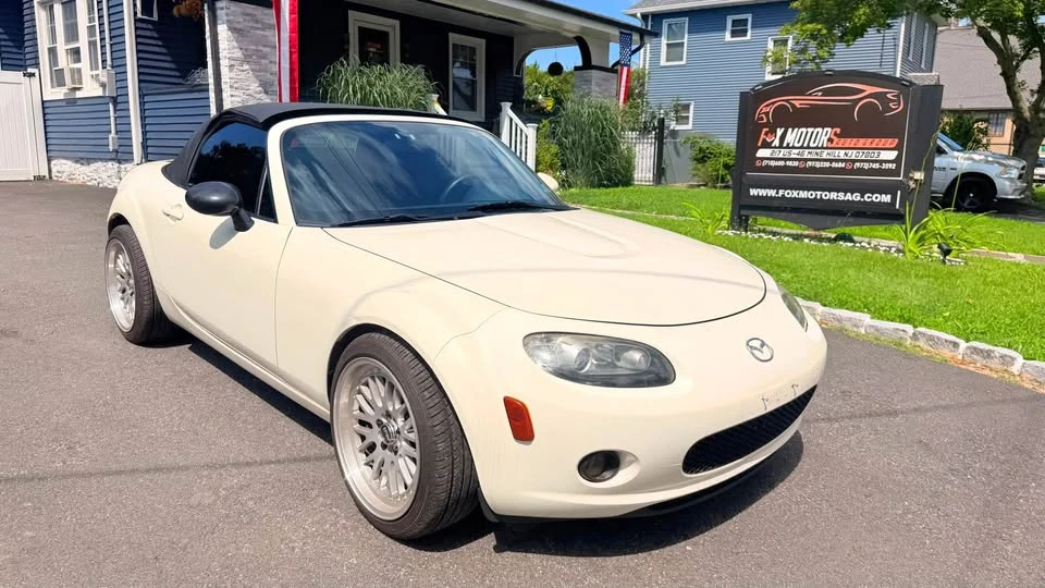 2008 Mazda NC MX-5 Miata - Image 2 of 15