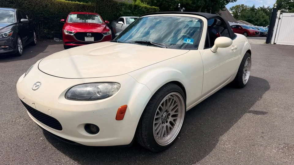 2008 Mazda NC MX-5 Miata - Image 5 of 15