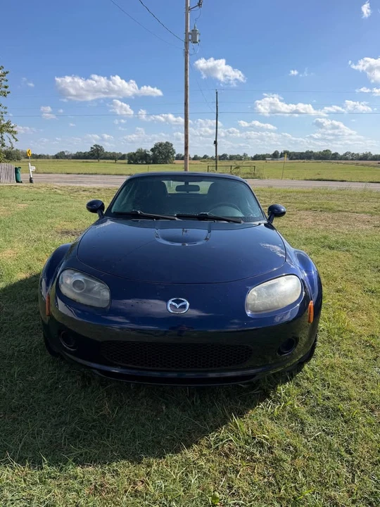 2008 Mazda NC MX-5 Miata - Image 2 of 20