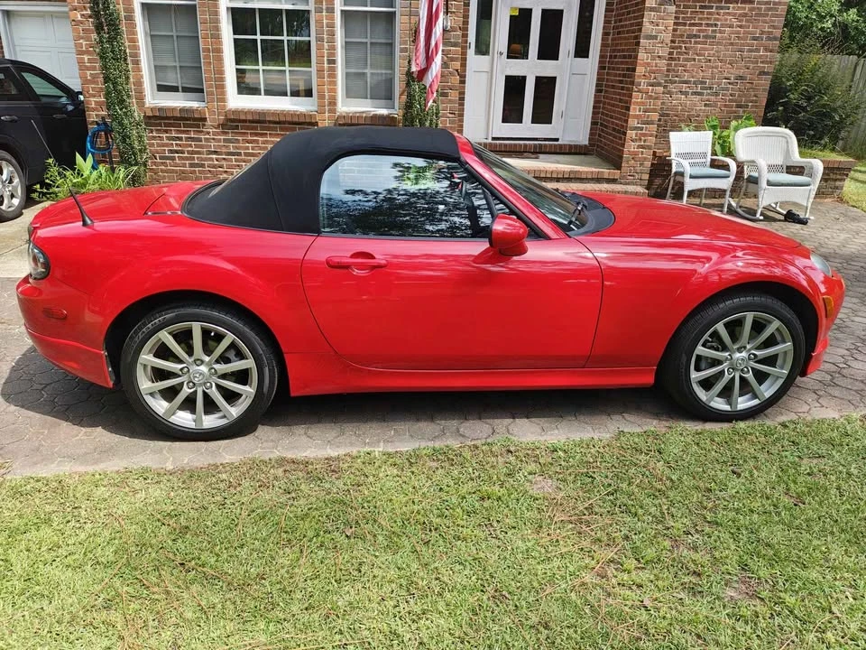2008 Mazda NC MX-5 Miata - Image 5 of 11
