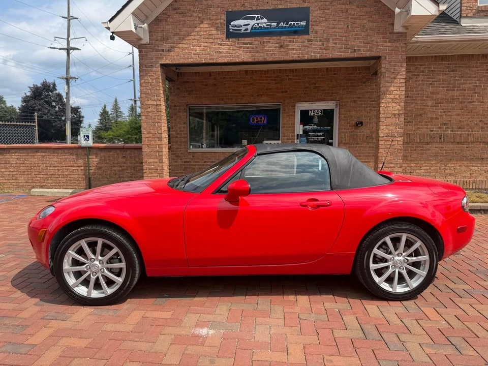 2008 Mazda NC MX-5 Miata - Image 2 of 17
