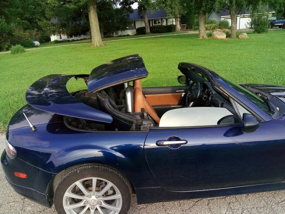 2008 Mazda NC MX-5 Miata - Image 4 of 7