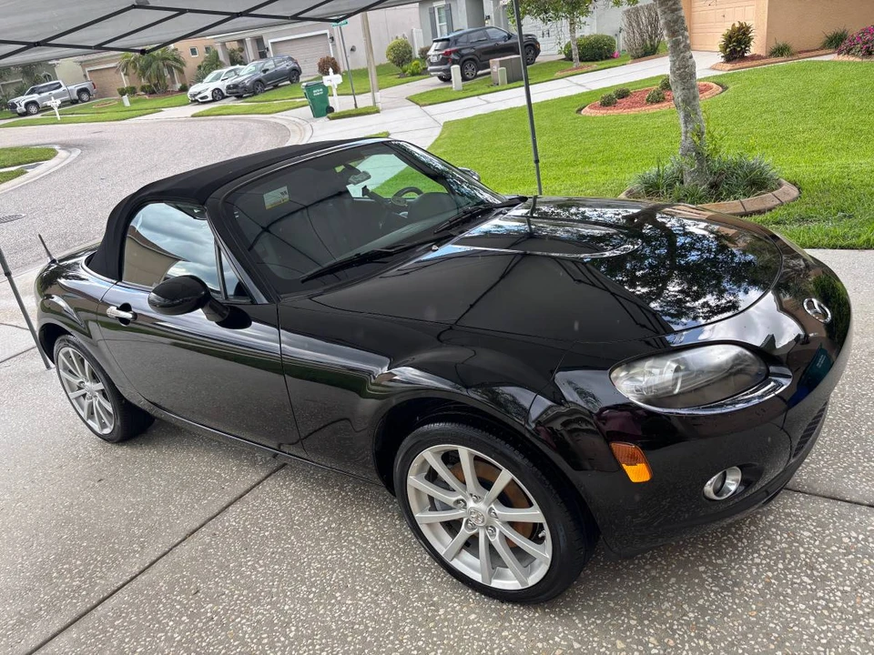2008 Mazda NC MX-5 Miata - Image 2 of 20