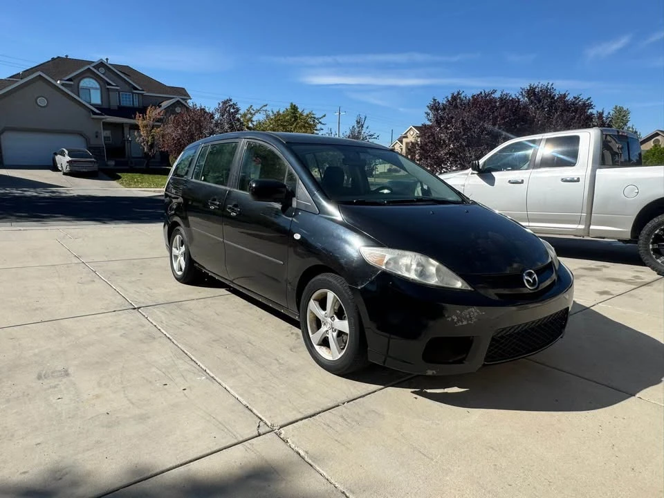 2008 Mazda Mazda 5 - Image 2 of 6