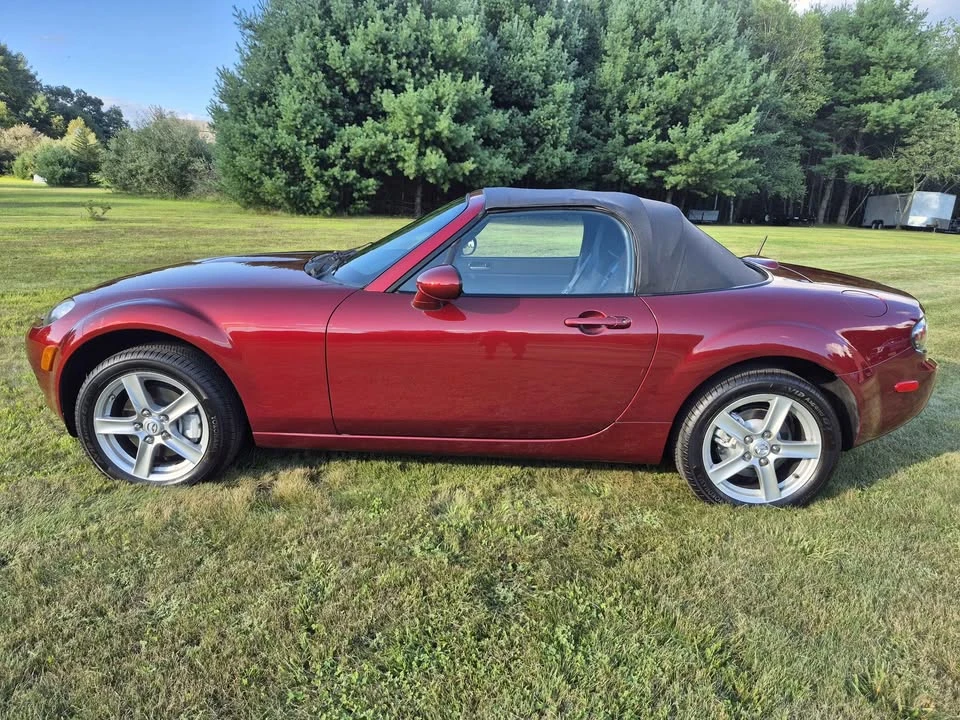 2008 Mazda NC MX-5 Miata - Image 2 of 20