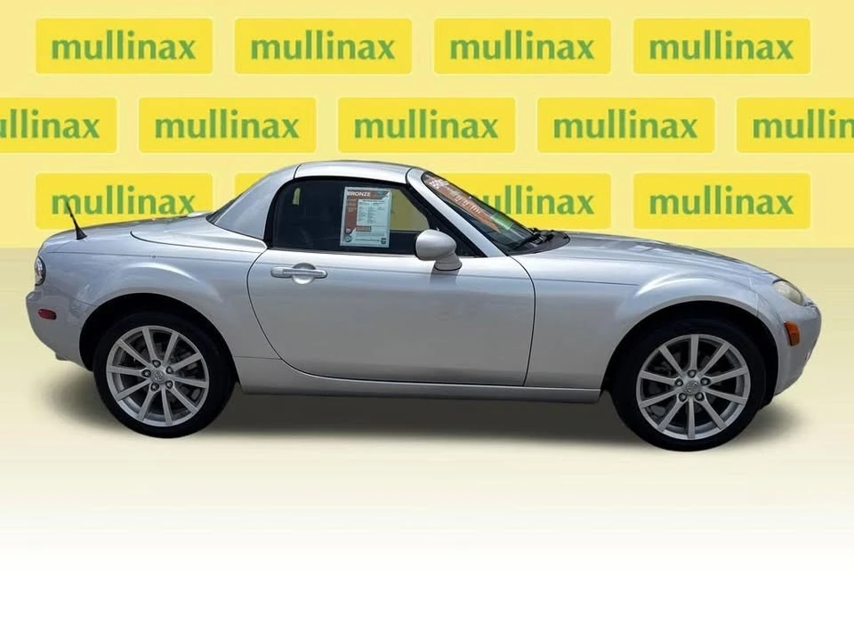 2008 Mazda NC MX-5 Miata - Image 2 of 20