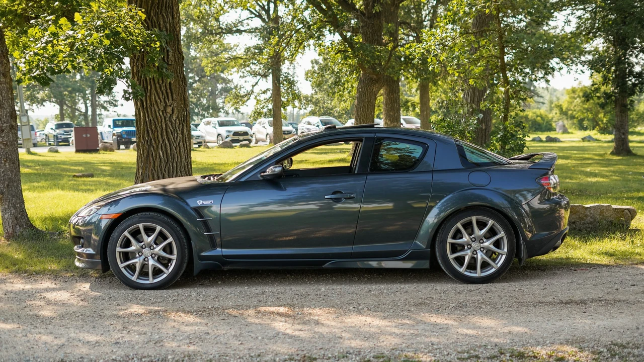 2008 Mazda RX-8 1st Gen - Image 17 of 31