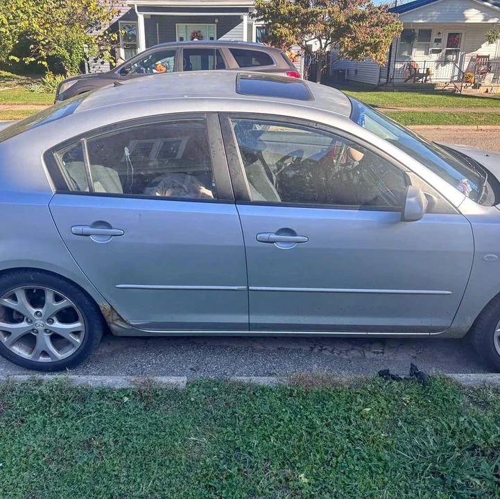 2008 Mazda Mazda 3 1st Gen - Image 2 of 3