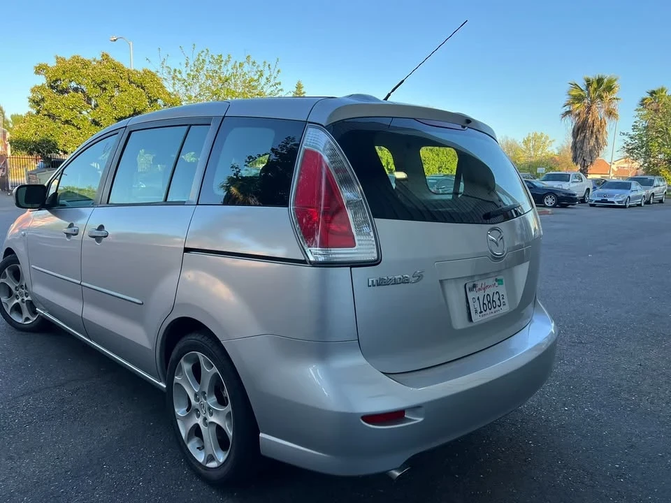 2008 Mazda Mazda 5 - Image 3 of 19