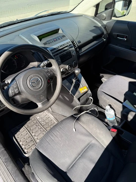 2008 Mazda Mazda 5 - Image 6 of 15