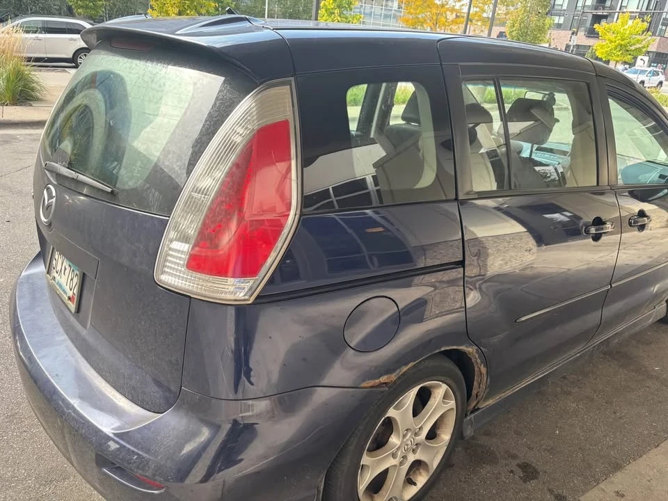 2008 Mazda Mazda 5 - Image 2 of 4