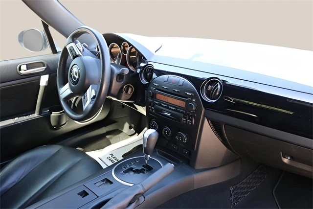2008 Mazda NC MX-5 Miata - Image 5 of 8