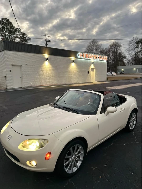 2008 Mazda NC MX-5 Miata - Image 17 of 19