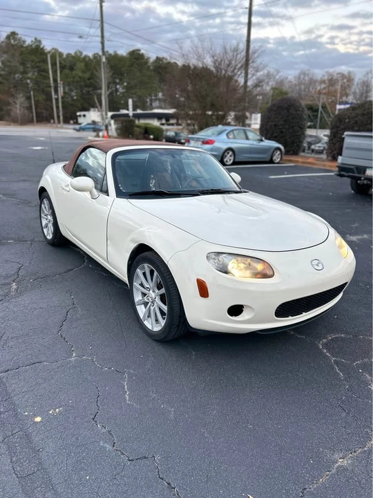 2008 Mazda NC MX-5 Miata - Image 9 of 19