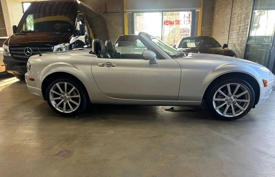 2008 Mazda NC MX-5 Miata - Image 4 of 20