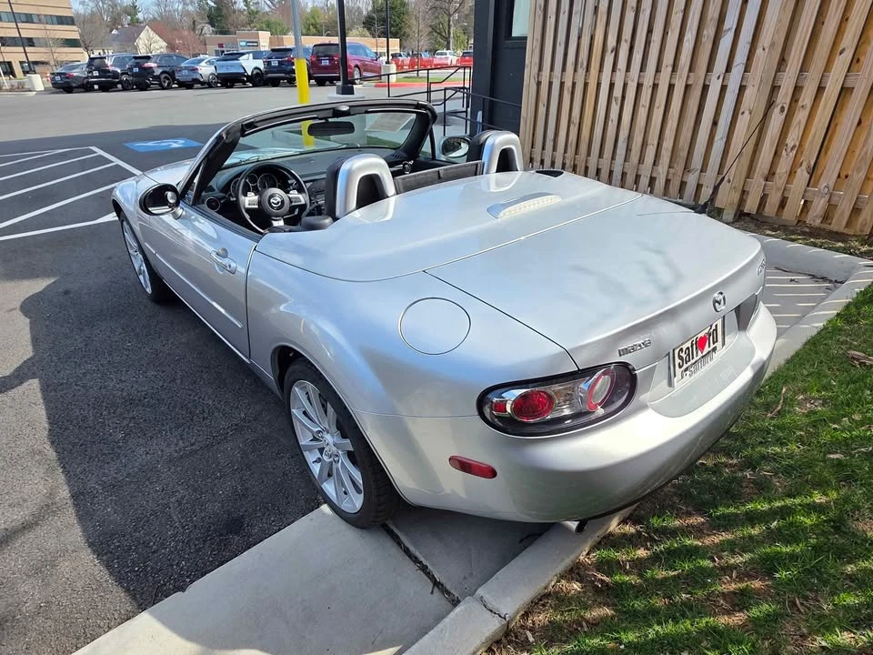 2008 Mazda NC MX-5 Miata - Image 3 of 3