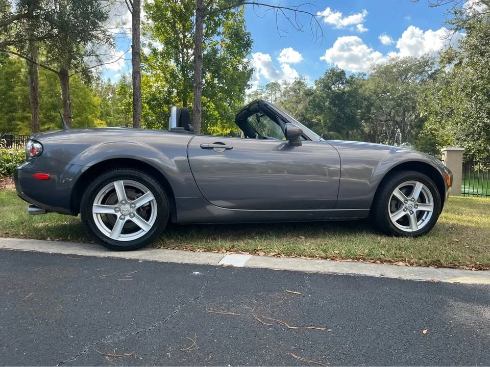 2008 Mazda NC MX-5 Miata - Image 9 of 11