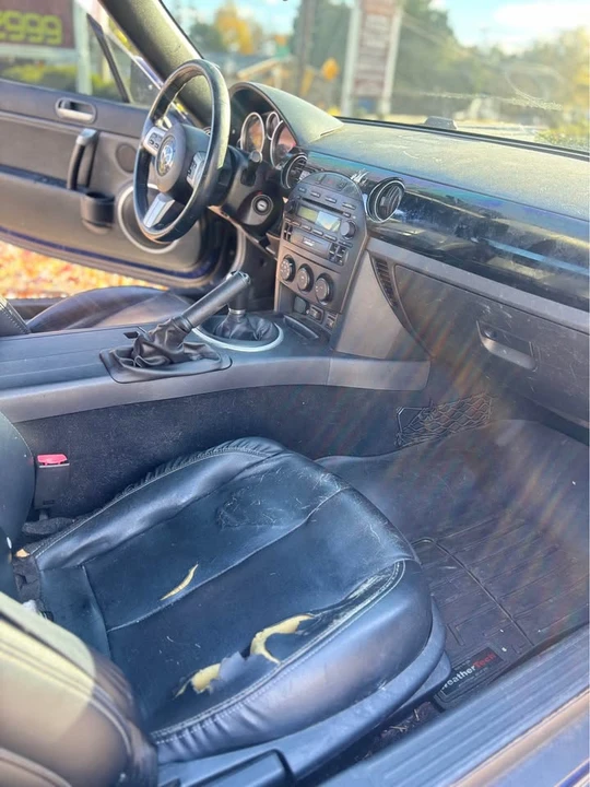 2008 Mazda NC MX-5 Miata - Image 6 of 11