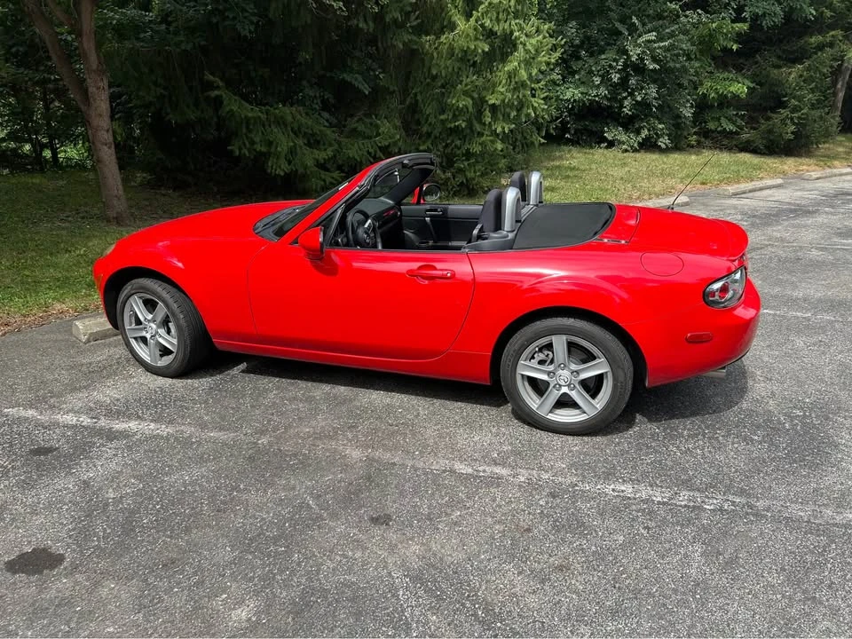 2008 Mazda NC MX-5 Miata - Image 2 of 5