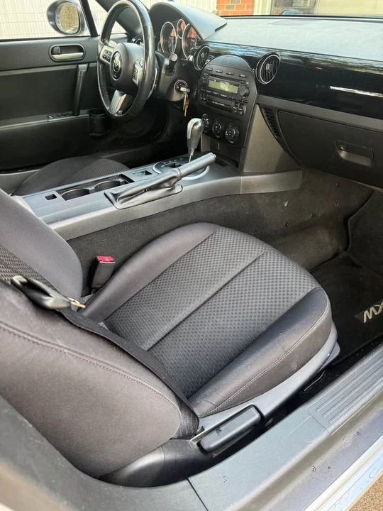 2008 Mazda NC MX-5 Miata - Image 10 of 15