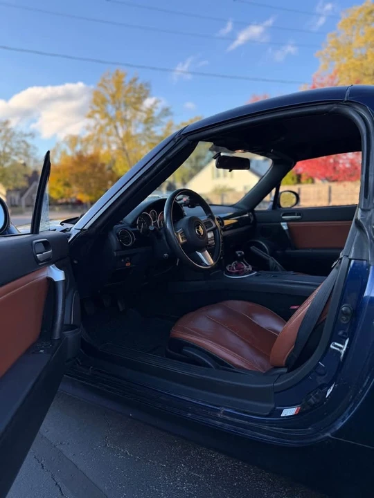 2008 Mazda NC MX-5 Miata - Image 17 of 18