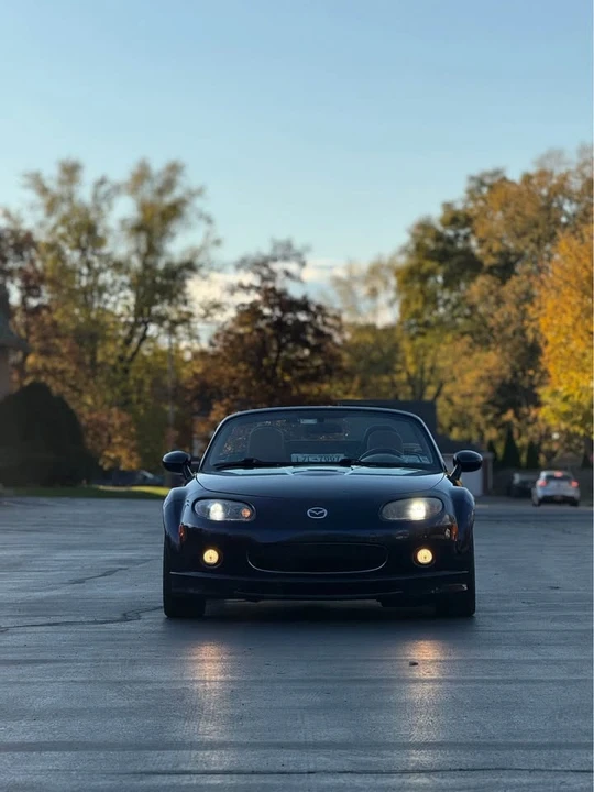 2008 Mazda NC MX-5 Miata - Image 2 of 18