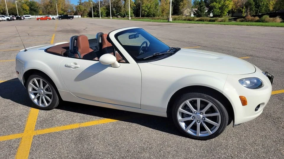 2008 Mazda NC MX-5 Miata - Image 15 of 15