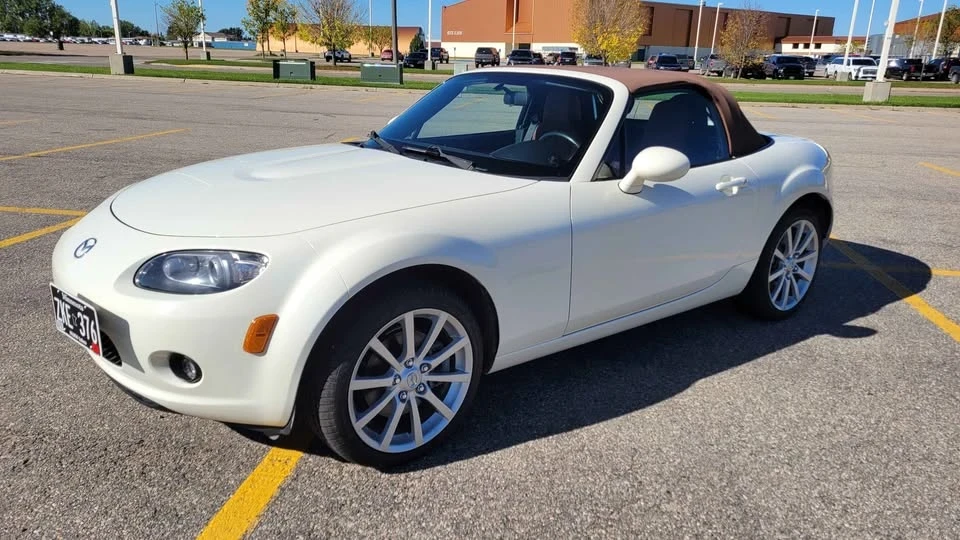 2008 Mazda NC MX-5 Miata - Image 2 of 15