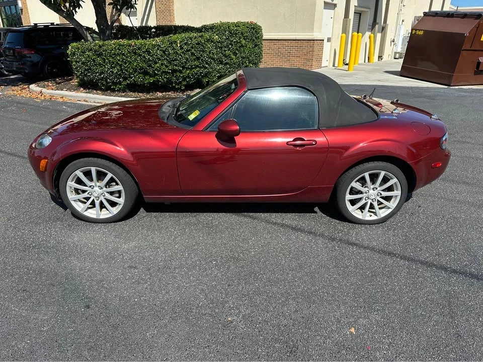 2008 Mazda NC MX-5 Miata - Image 4 of 9