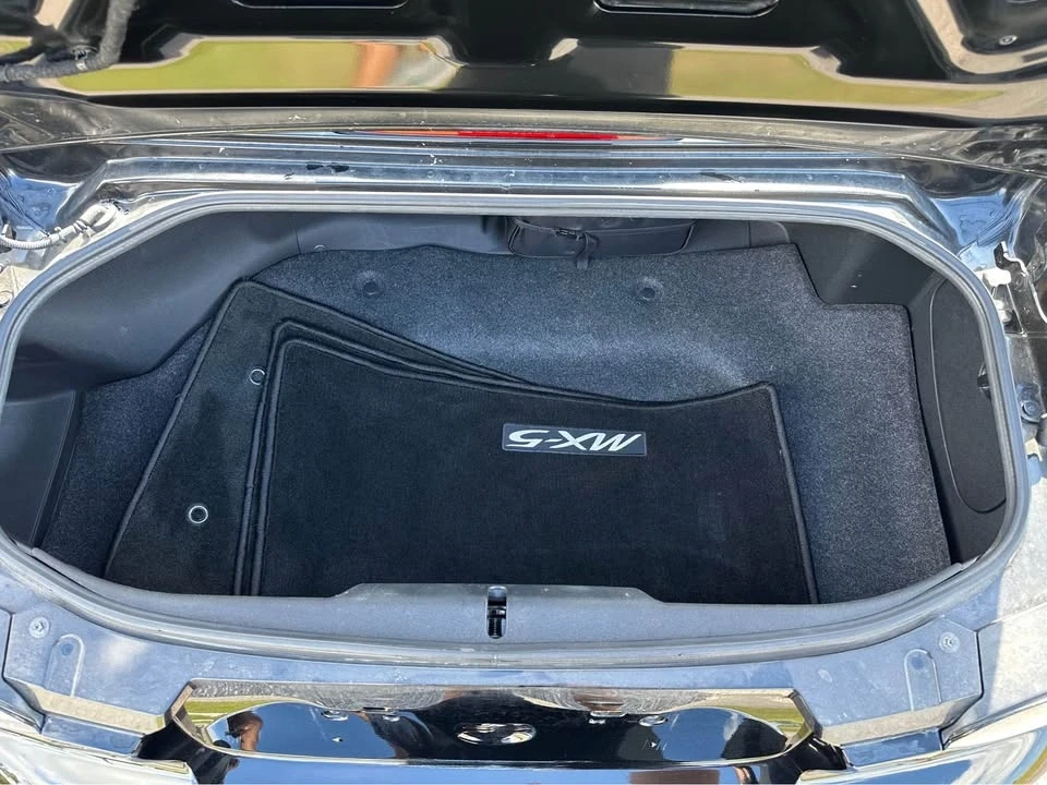 2008 Mazda NC MX-5 Miata - Image 16 of 17