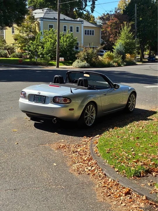 2008 Mazda NC MX-5 Miata - Image 15 of 19